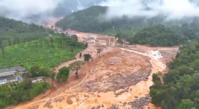 Wayanad-landslide-3-44PAUplvuA.jpg