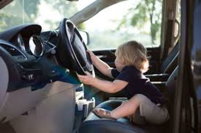 children drivung-SRDh7PgHBt.jpeg