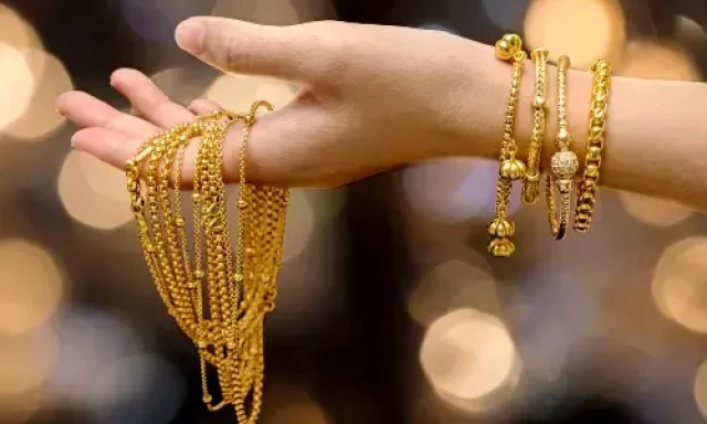 gold jwel-jTDLg5piHd.webp