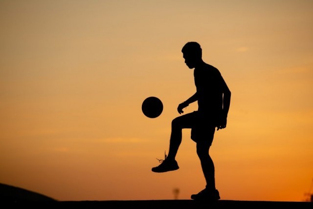 sports-I5Un9anuv4.jpg